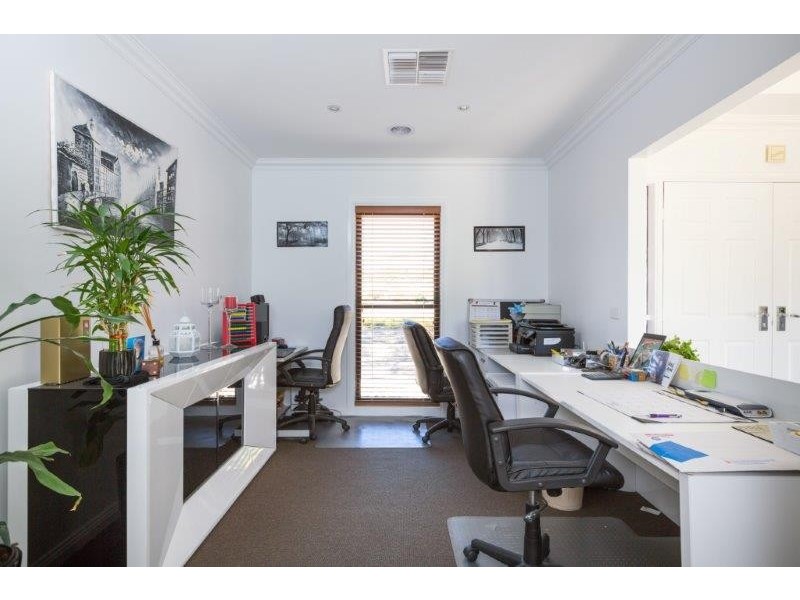 20 Pioneer Dve, Maiden Gully VIC 3551