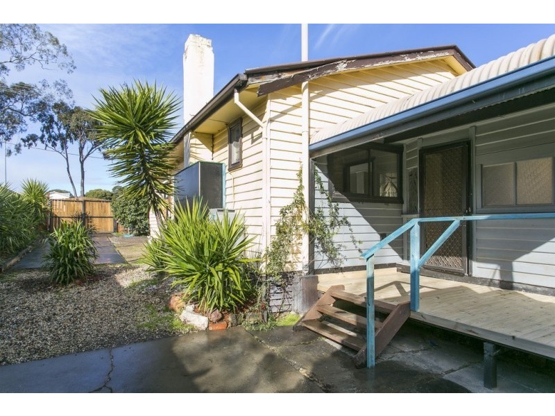 330 High Street, Kangaroo Flat VIC 3555