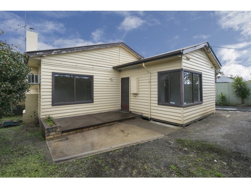 330 High Street, Kangaroo Flat VIC 3555
