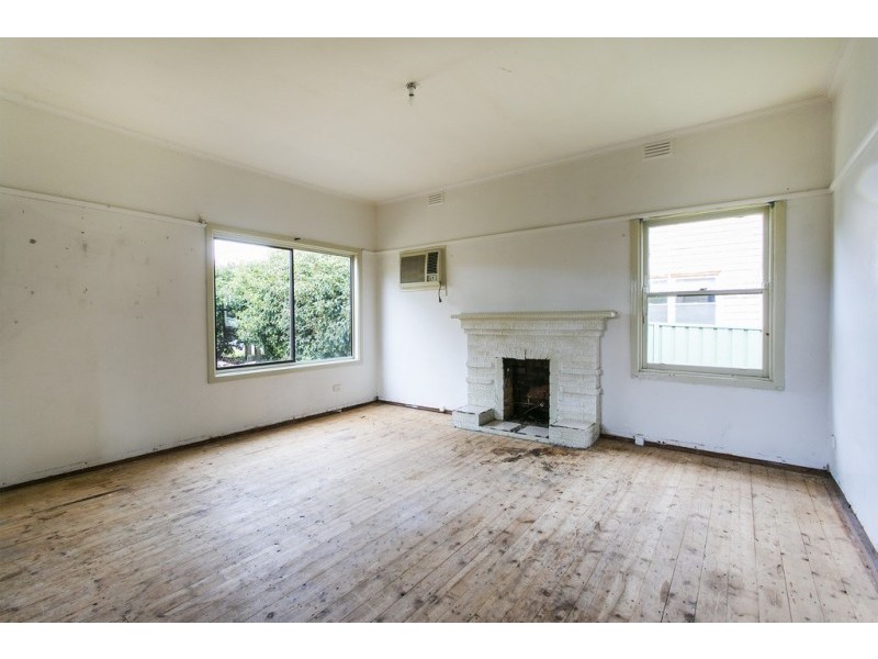 330 High Street, Kangaroo Flat VIC 3555