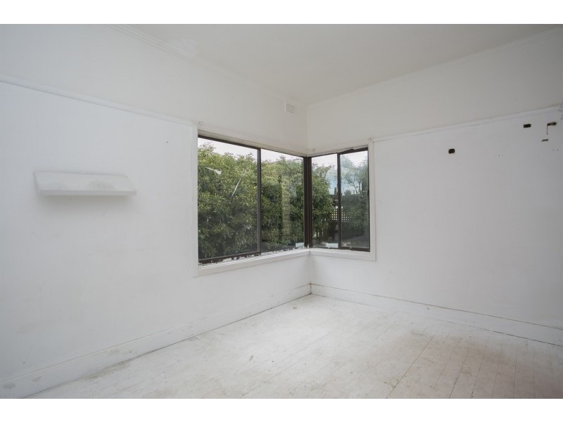 330 High Street, Kangaroo Flat VIC 3555