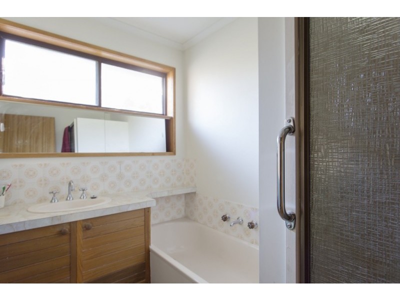 2/33 Mitchell Street, Kangaroo Flat VIC 3555