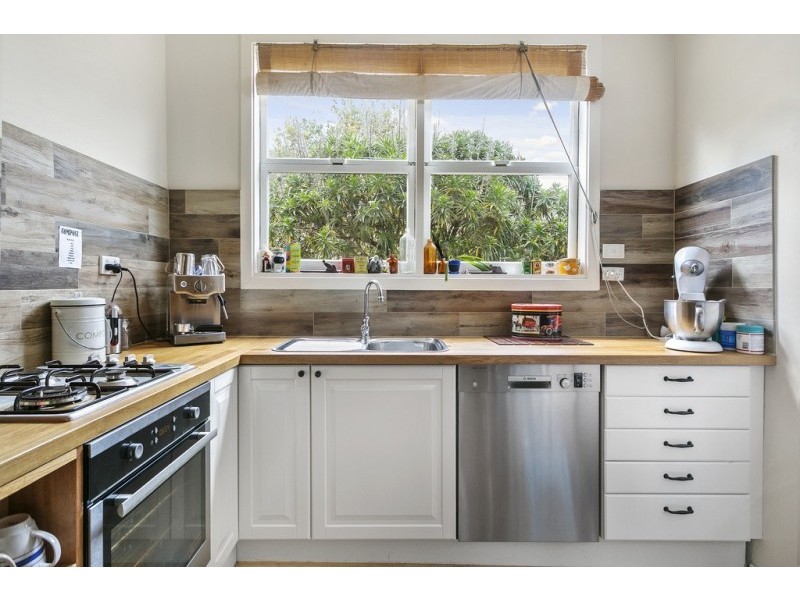 16 Black Street, Bendigo VIC 3550