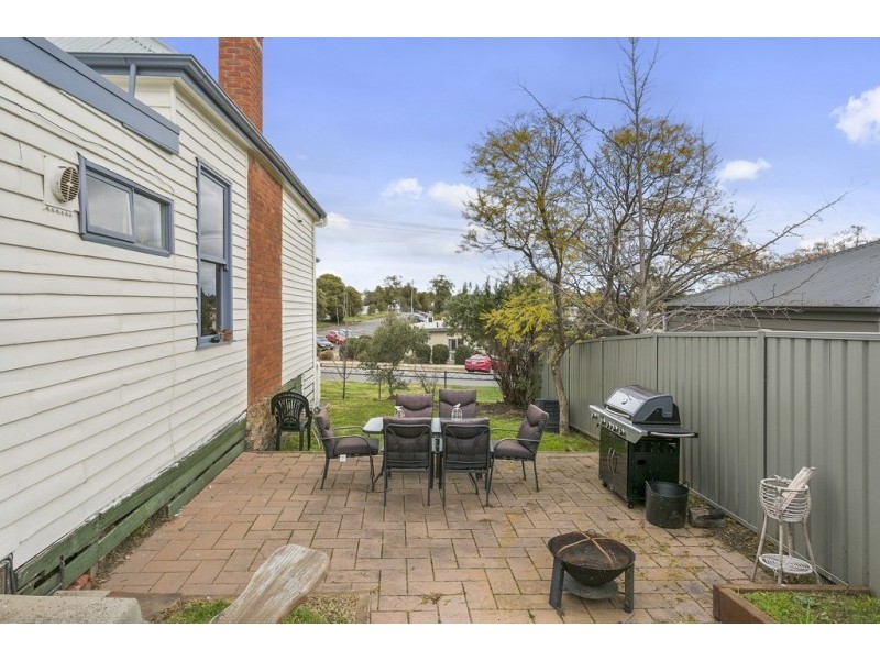 16 Black Street, Bendigo VIC 3550