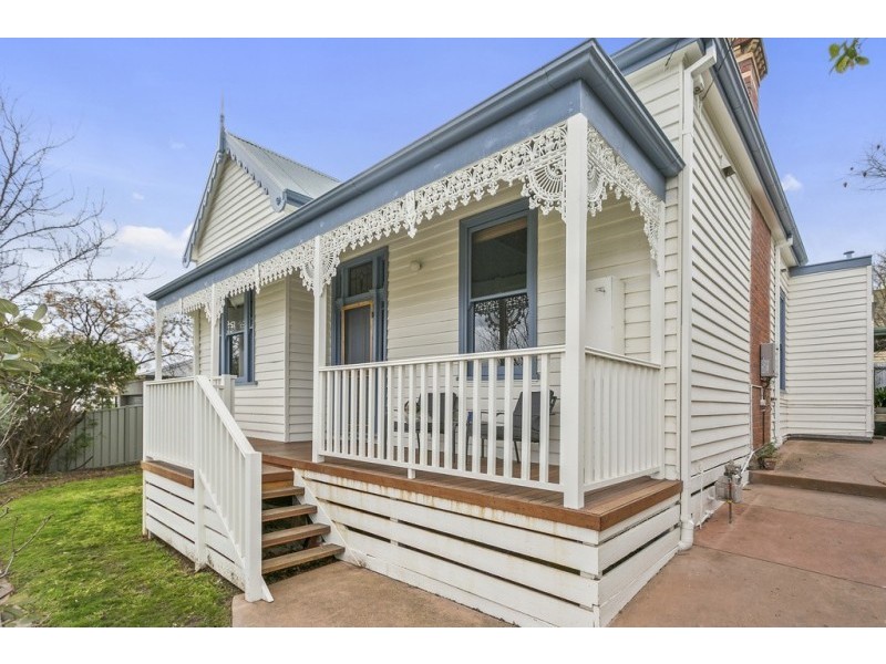 16 Black Street, Bendigo VIC 3550