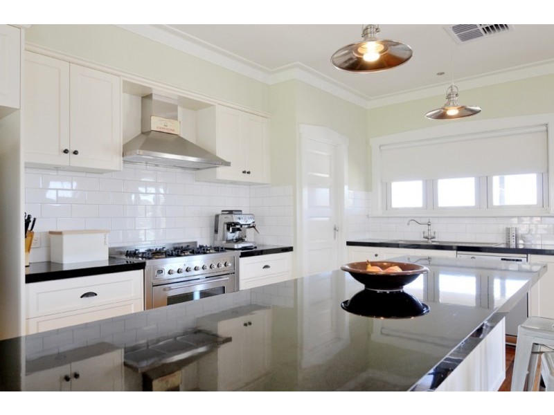 7 Oakes Place, Golden Square VIC 3555