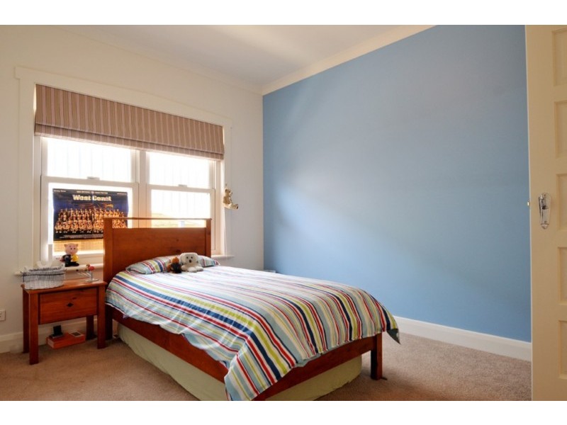 7 Oakes Place, Golden Square VIC 3555
