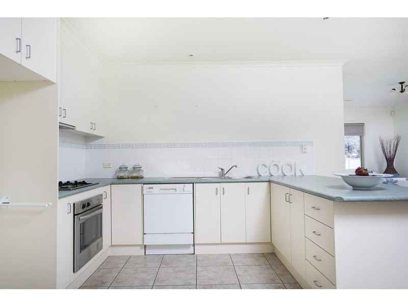 46 Palm Avenue, Spring Gully VIC 3550