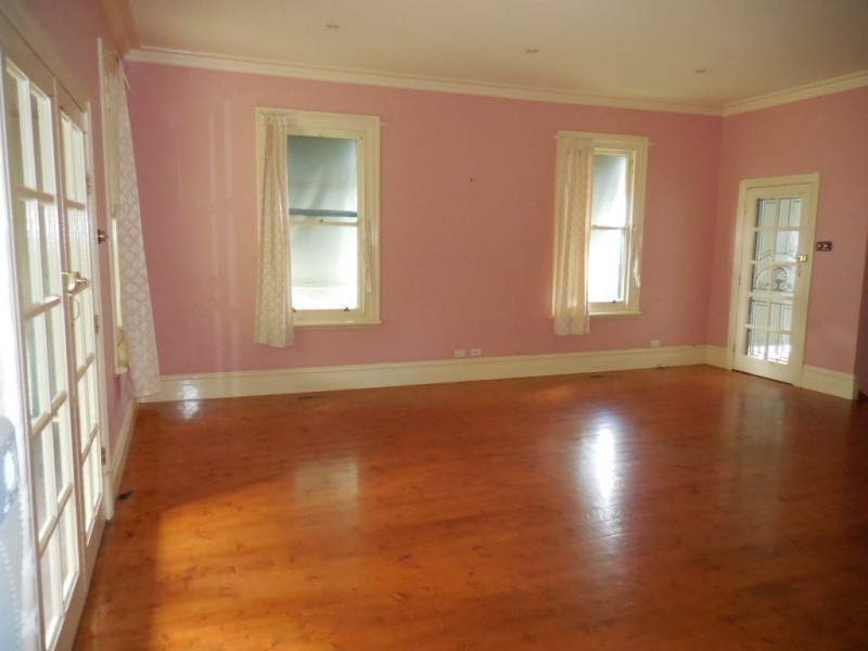 27 Sterry Street, Golden Square VIC 3555