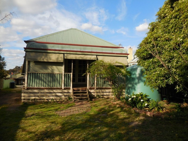 27 Sterry Street, Golden Square VIC 3555