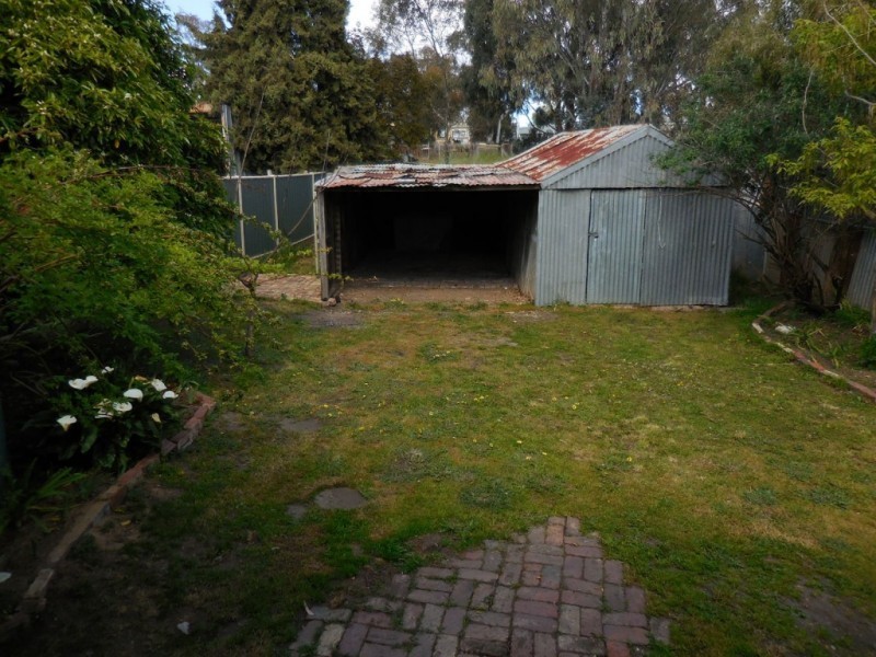 27 Sterry Street, Golden Square VIC 3555