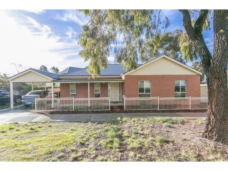 30A Houston Street, Quarry Hill VIC 3550