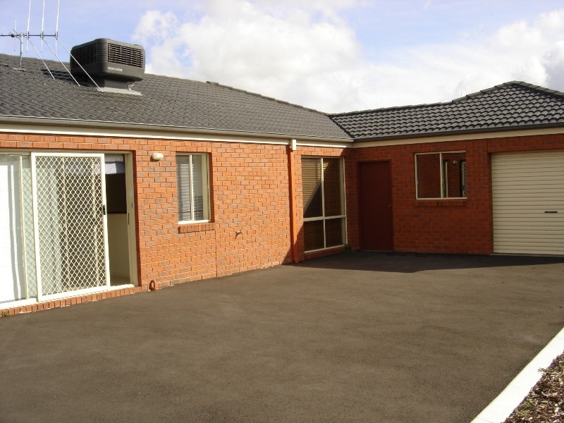 10 Cheviot Place, East Bendigo VIC 3550