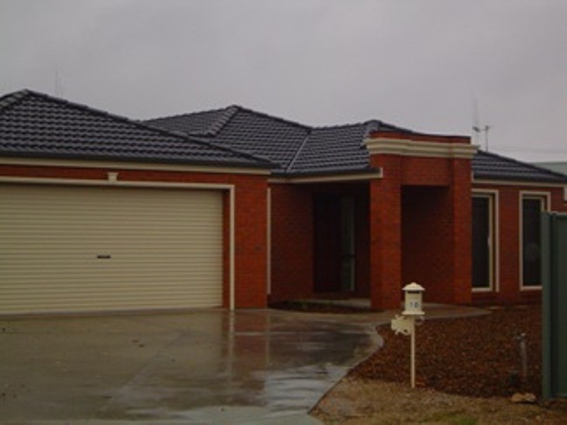10 Cheviot Place, East Bendigo VIC 3550