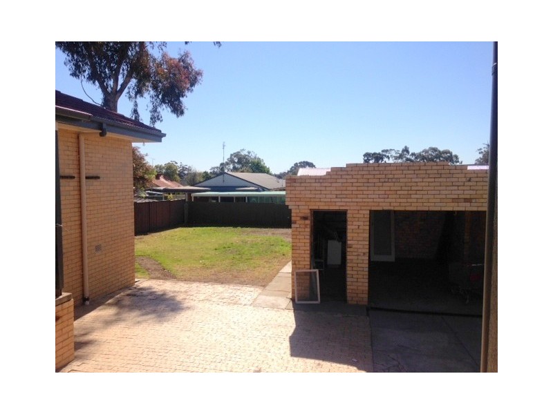24 Clarke Street, Kennington VIC 3550