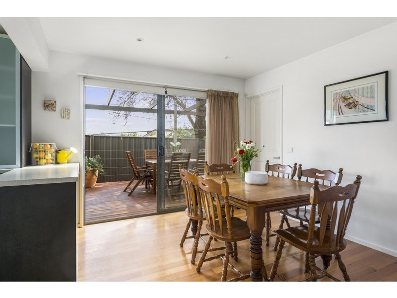 2C Staley Street, California Gully VIC 3556