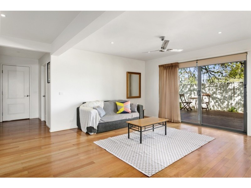 2C Staley Street, California Gully VIC 3556