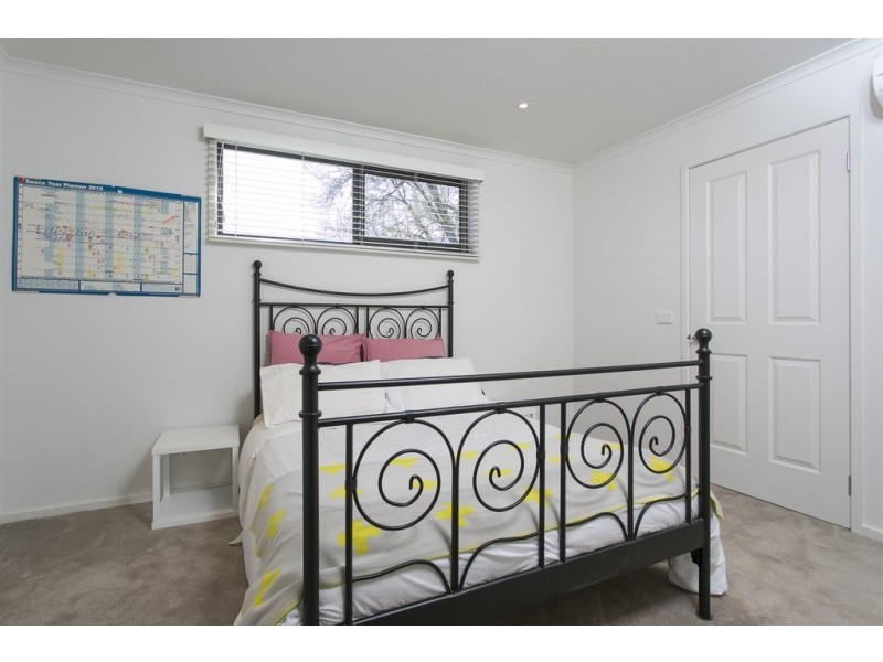 2C Staley Street, California Gully VIC 3556