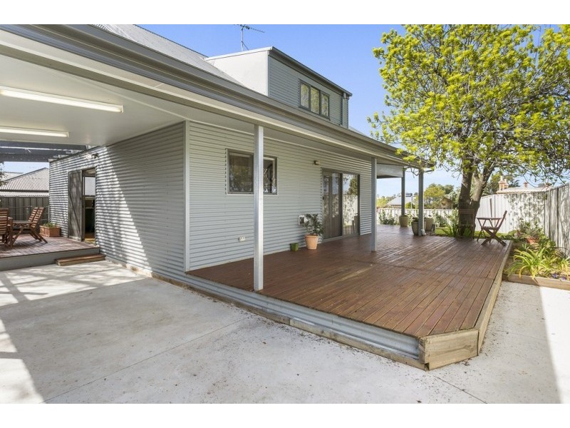 2C Staley Street, California Gully VIC 3556