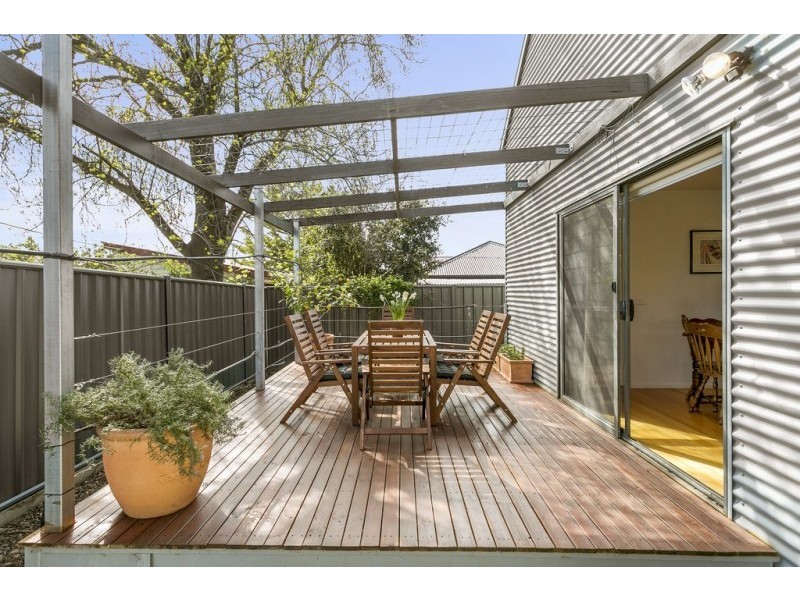 2C Staley Street, California Gully VIC 3556