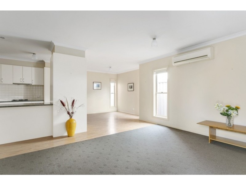 2/16 Station Street, Kangaroo Flat VIC 3555