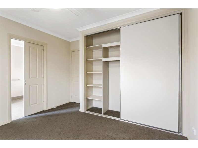 2/16 Station Street, Kangaroo Flat VIC 3555