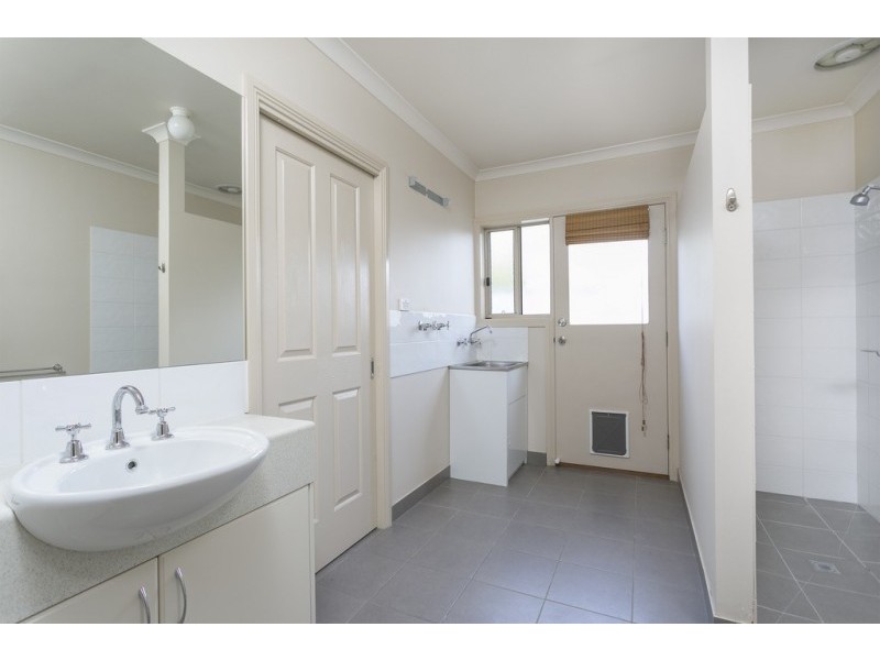 2/16 Station Street, Kangaroo Flat VIC 3555