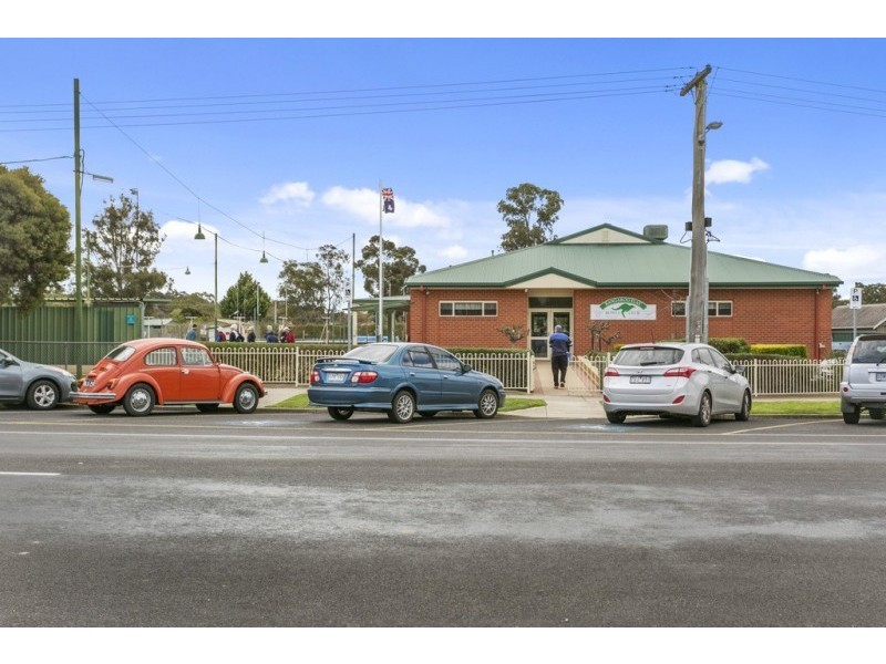 2/16 Station Street, Kangaroo Flat VIC 3555