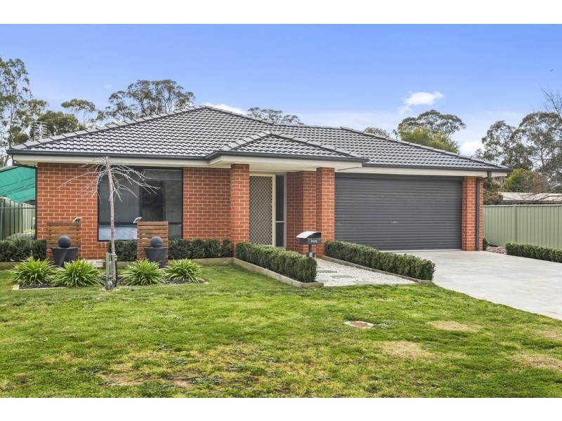 5 Apsley Lane, Strathfieldsaye VIC 3551