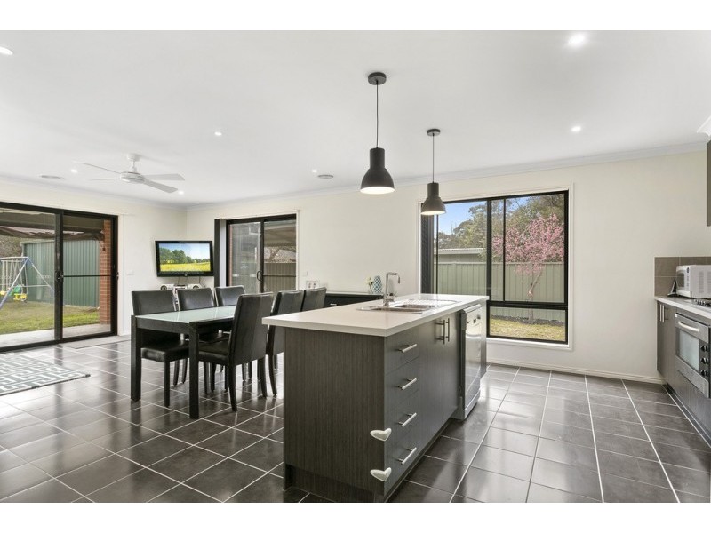 5 Apsley Lane, Strathfieldsaye VIC 3551