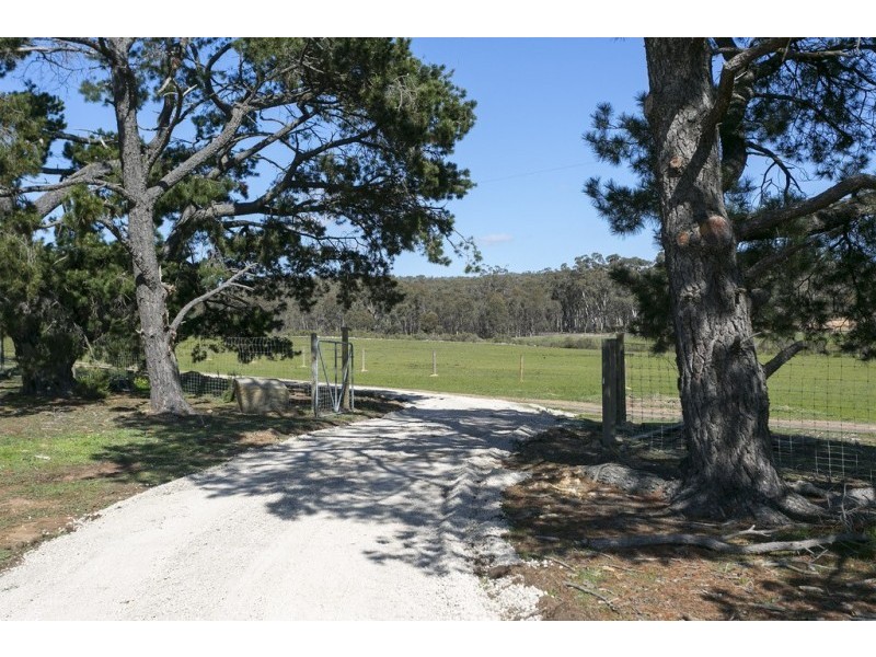 36 George Terrace, Axe Creek VIC 3551
