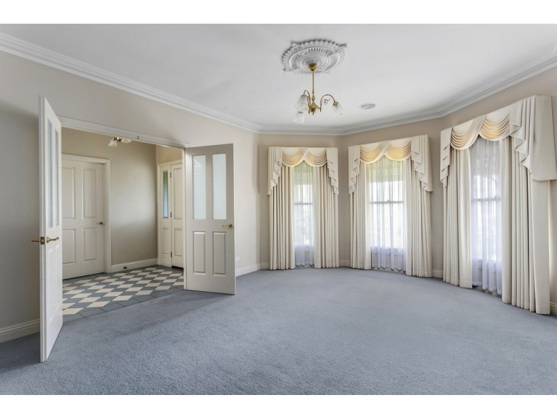 5 Harrods Court, Strathdale VIC 3550