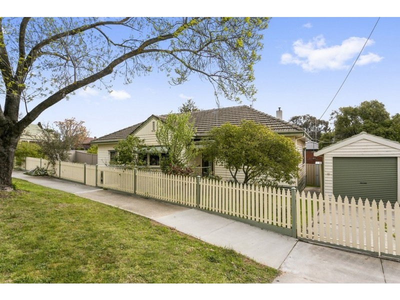 27 Murphy Street, Kennington VIC 3550