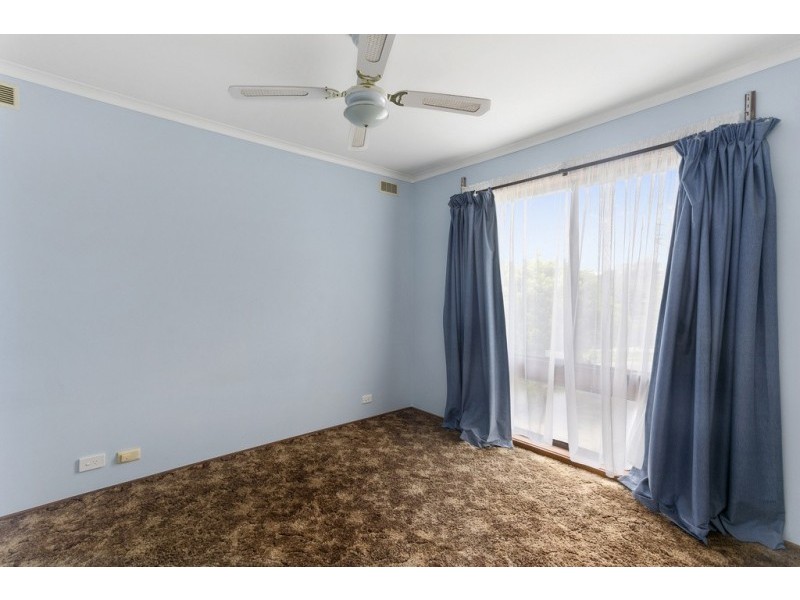28 Thomas Street, Kangaroo Flat VIC 3555