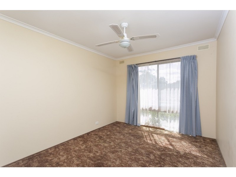 28 Thomas Street, Kangaroo Flat VIC 3555