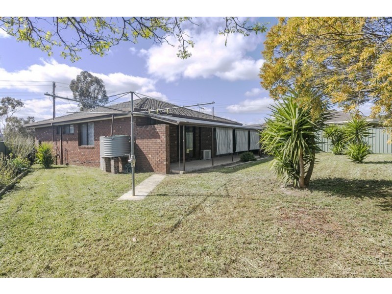 28 Thomas Street, Kangaroo Flat VIC 3555