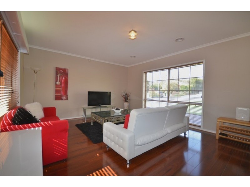 12 Bourke Drive, Strathdale VIC 3550