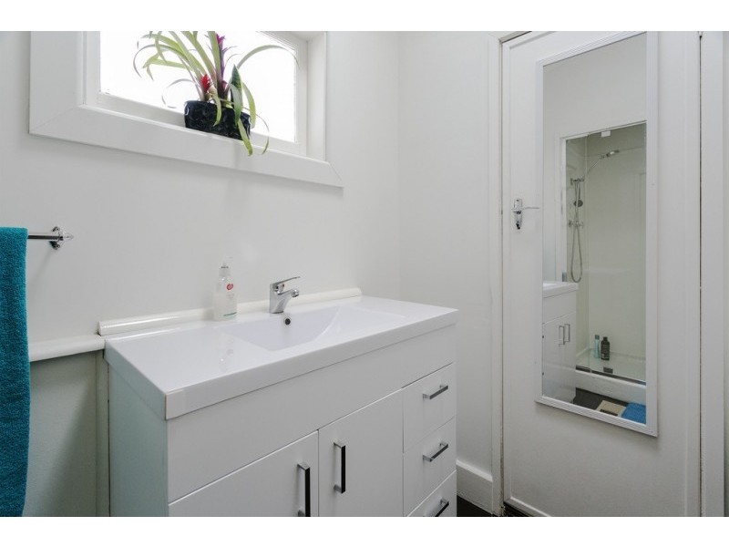 12 Theodore Street, Flora Hill VIC 3550