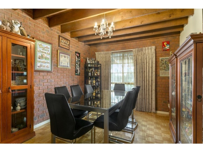 10 Michelle Drive, Maiden Gully VIC 3551