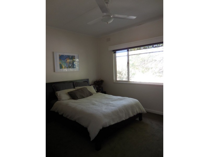 29 Clarence Avenue, Kennington VIC 3550