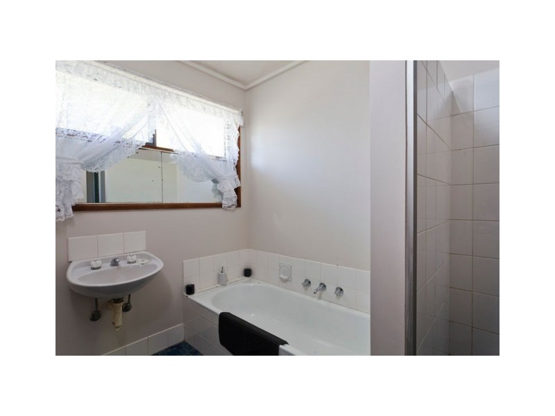 1/1 Mijuda Court, Kennington VIC 3550