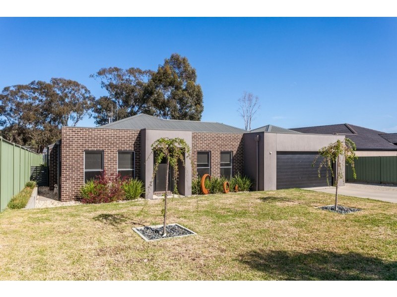 20 Lower Beckhams Road, Maiden Gully VIC 3551