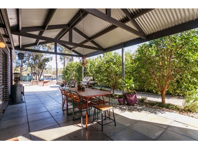 20 Lower Beckhams Road, Maiden Gully VIC 3551