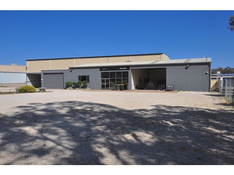 366 High Street, Kangaroo Flat VIC 3555