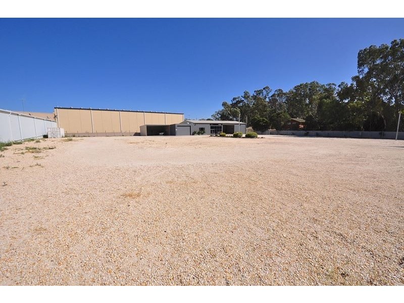 366 High Street, Kangaroo Flat VIC 3555