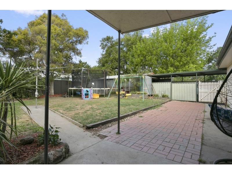 6 Fifth Avenue, White Hills VIC 3550