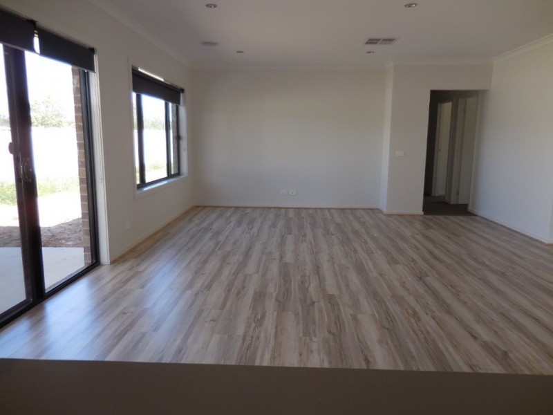 148 Station Street, Epsom VIC 3551