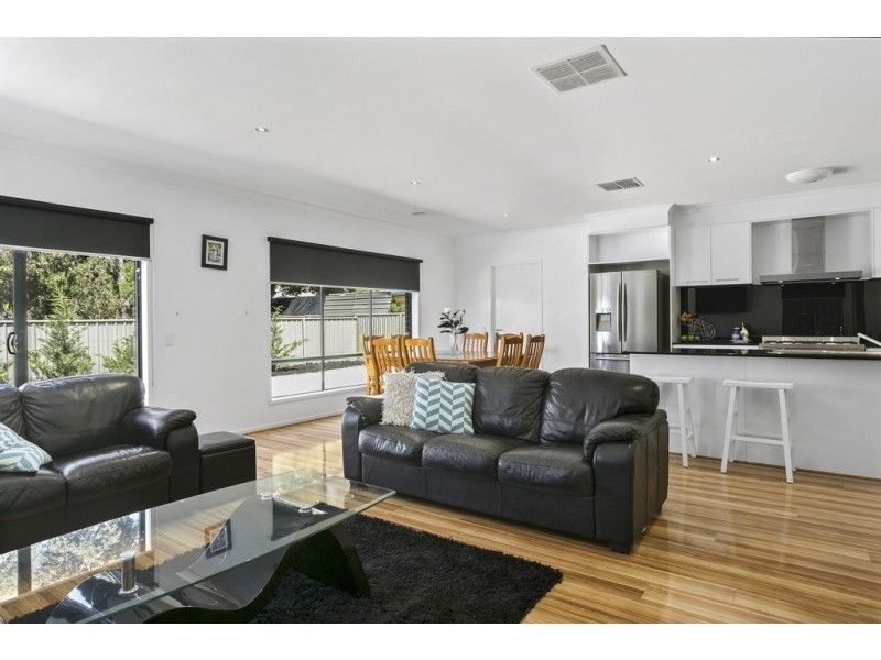 16 Kennewell Street, White Hills VIC 3550