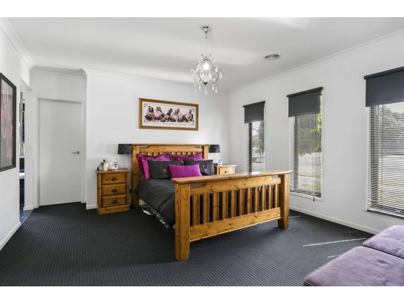 16 Kennewell Street, White Hills VIC 3550