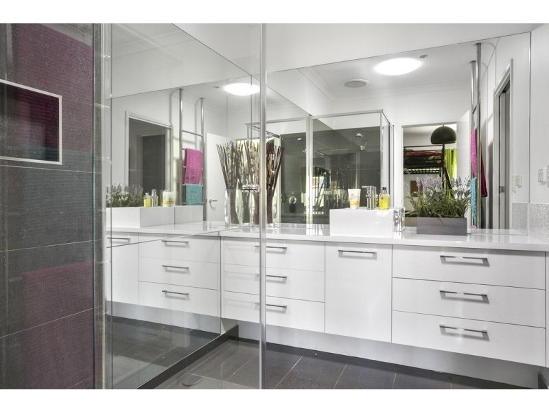 16 Kennewell Street, White Hills VIC 3550